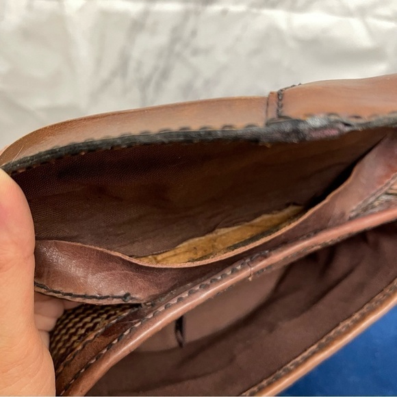 VINTAGE 80s Handmade Leather and Rattan Woven Crossbody Bag - Picture 11 of 14